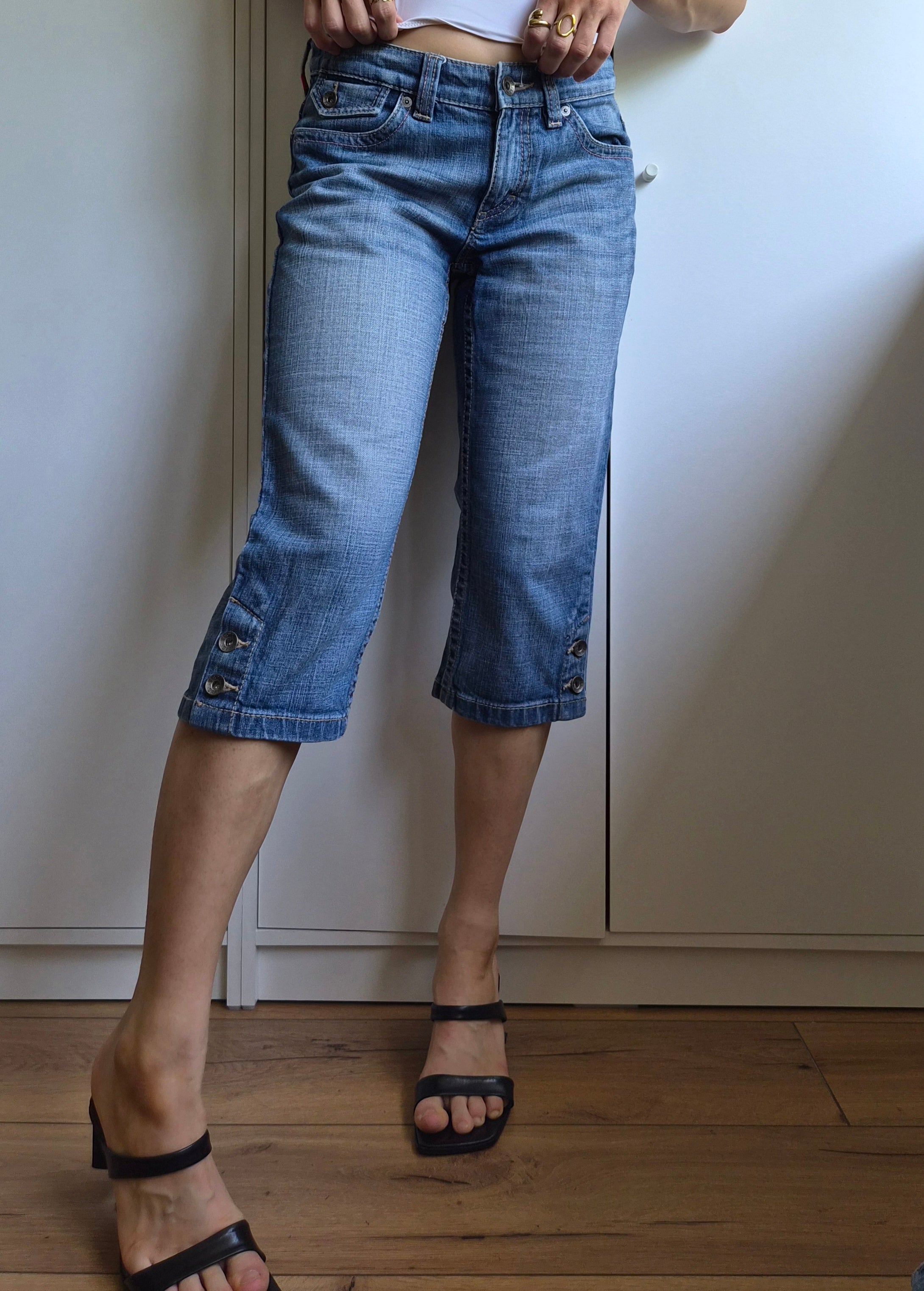 Capri Jeans
