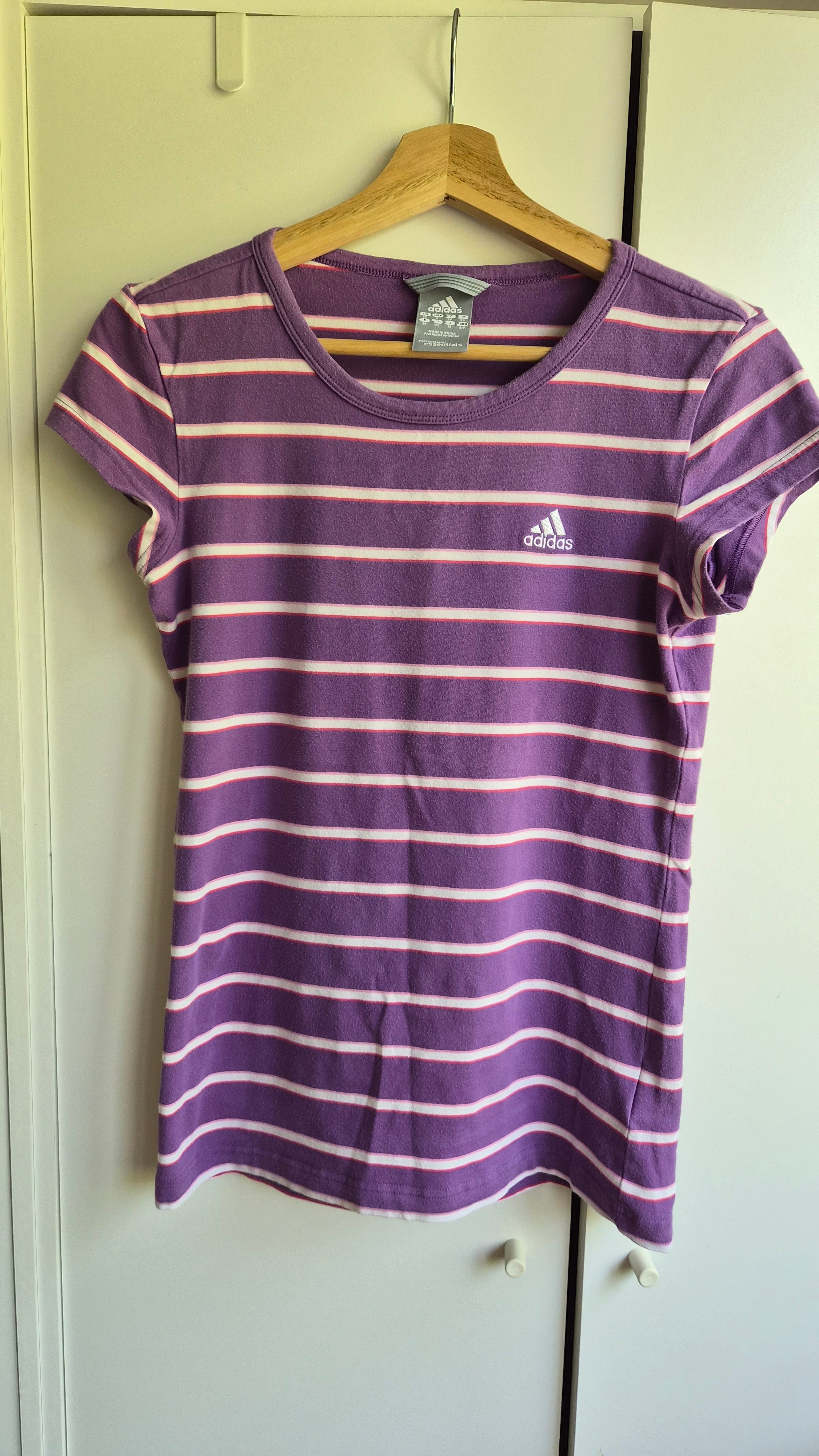 Adidas Vintage Stripe T S