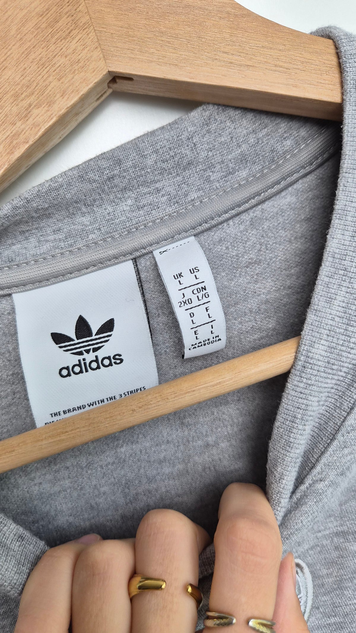 Adidas Sweatshirt Grey | Basic Grey 3-Stripes (L)