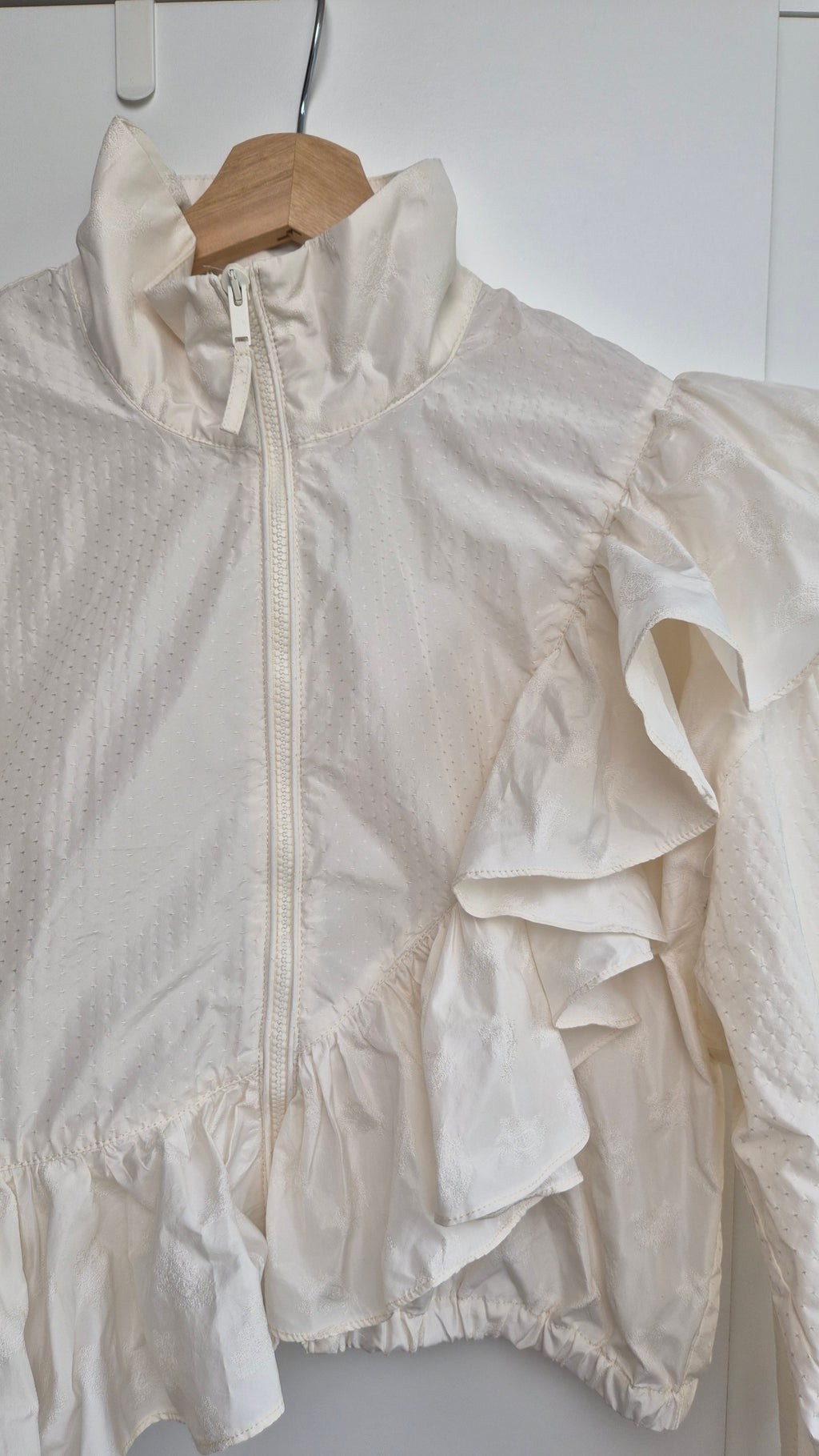 Ruffle Windbreaker | Romantic Fall | creme weiß (XS)