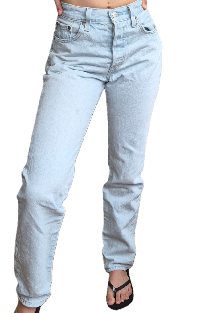 Vintage Levi’s 501 Jeans | Light Blue | Straight Leg | S