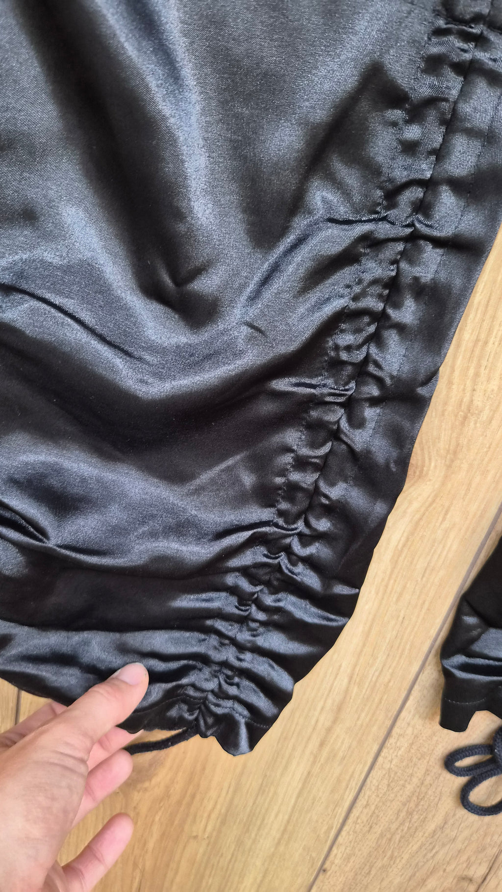 Satin Capri