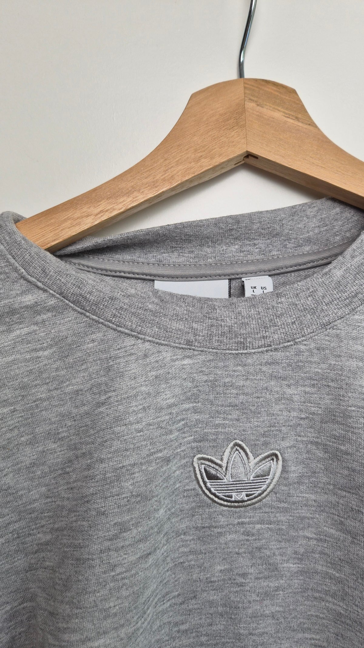 Adidas Sweatshirt Grey | Basic Grey 3-Stripes (L)