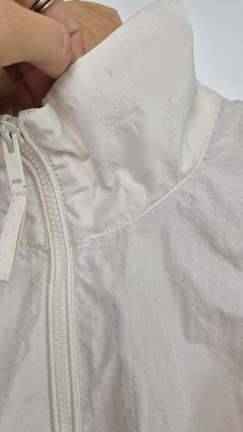 Ruffle Windbreaker | Romantic Fall | creme weiß (XS)