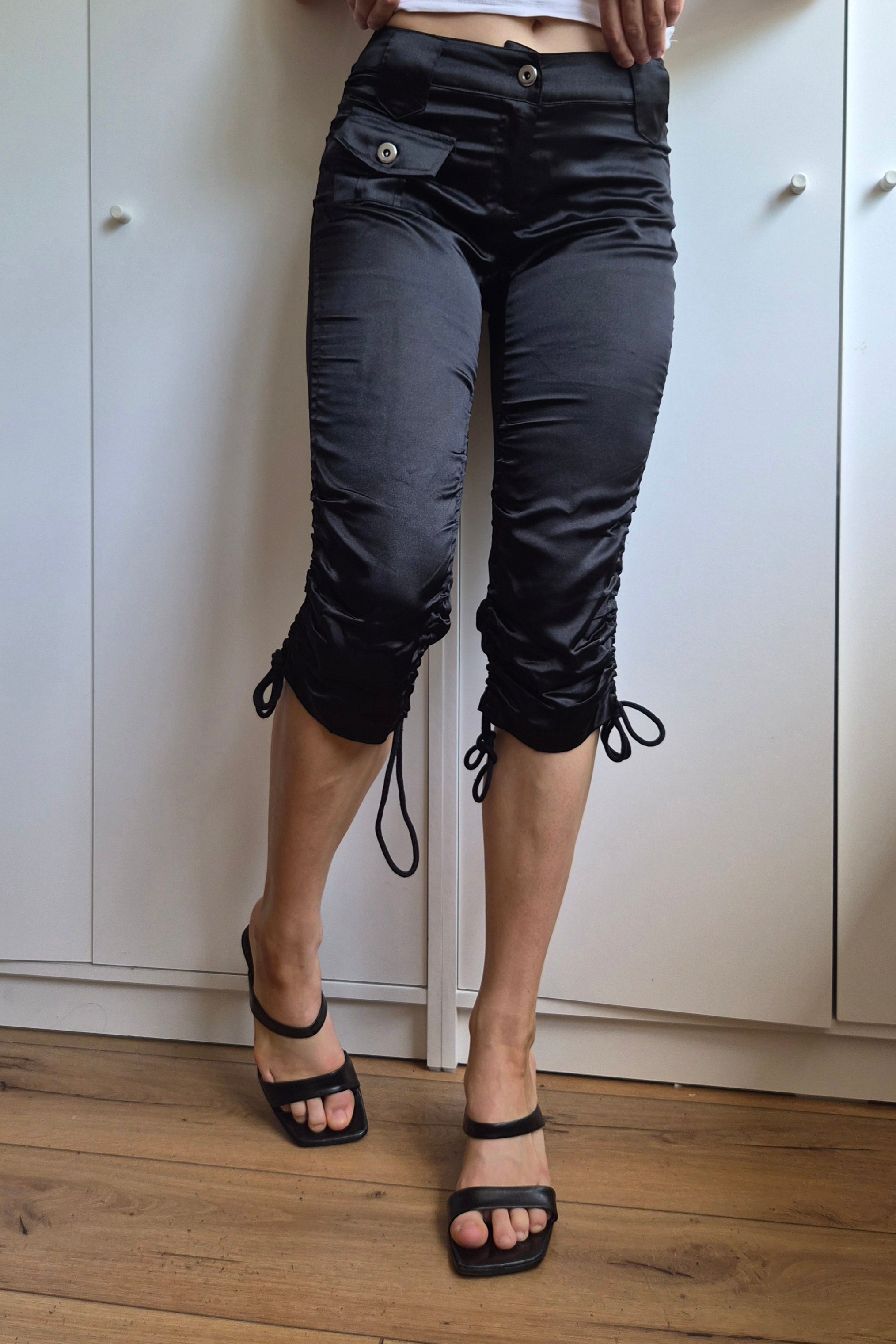 Satin Capri
