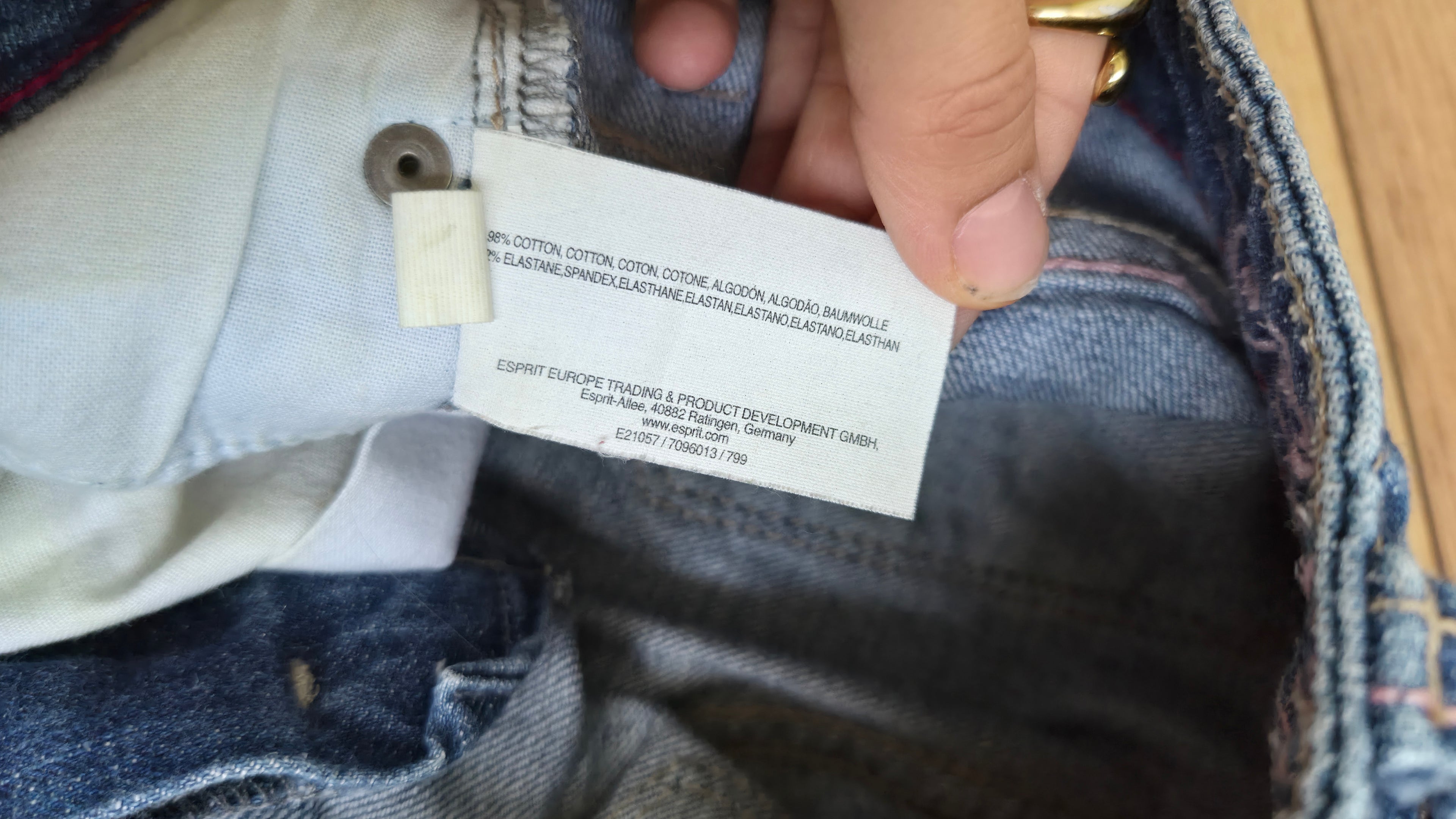 Capri Jeans