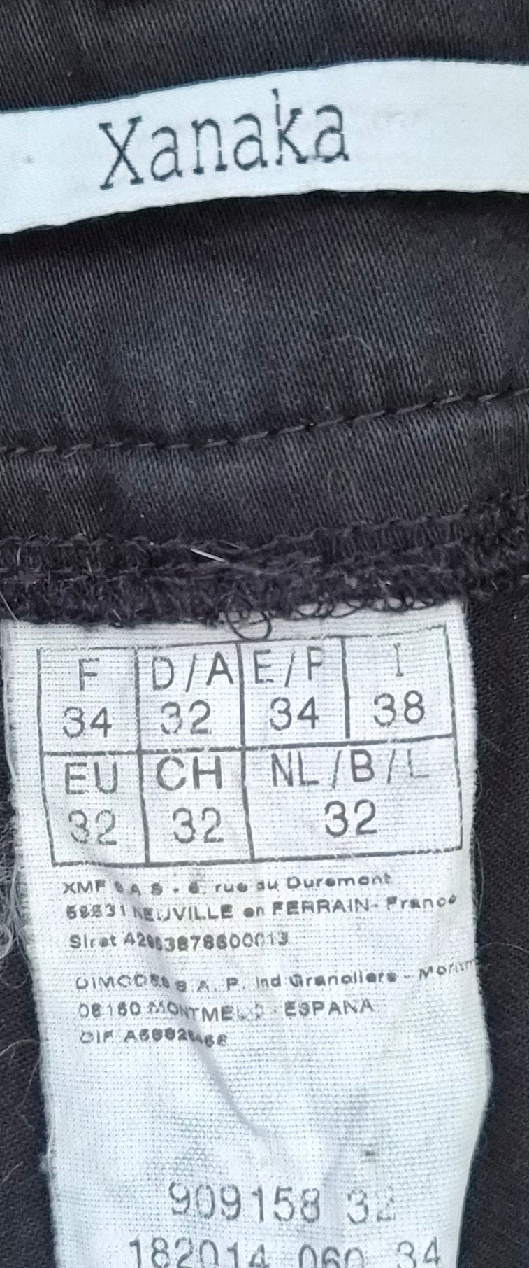 Capri Hose | Schwarz | Knöpfe | XS