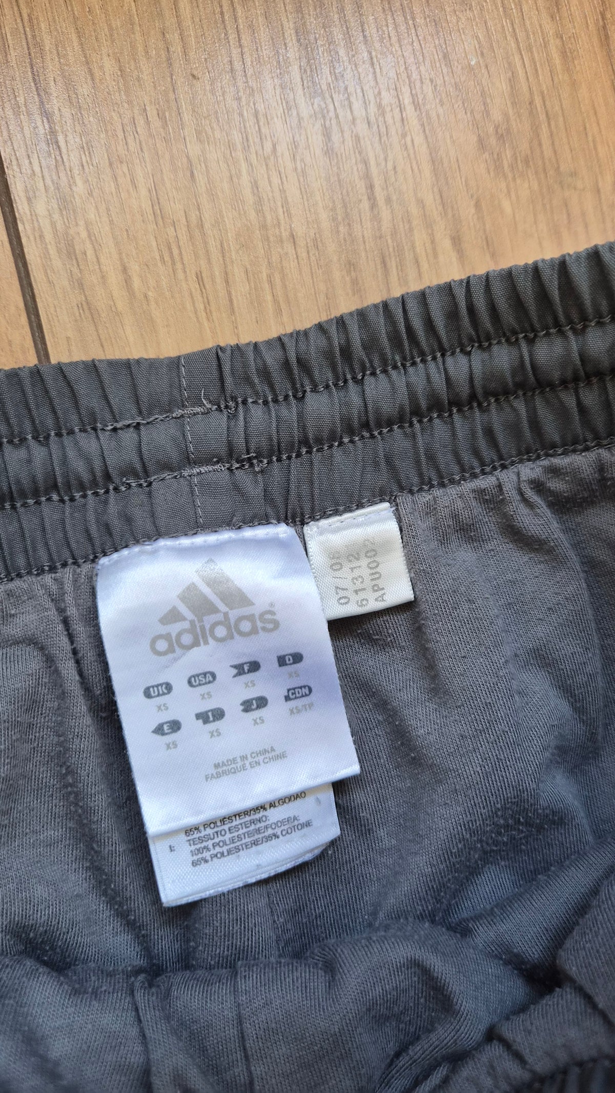 Vintage Adidas Wideleg Trackpants (S)