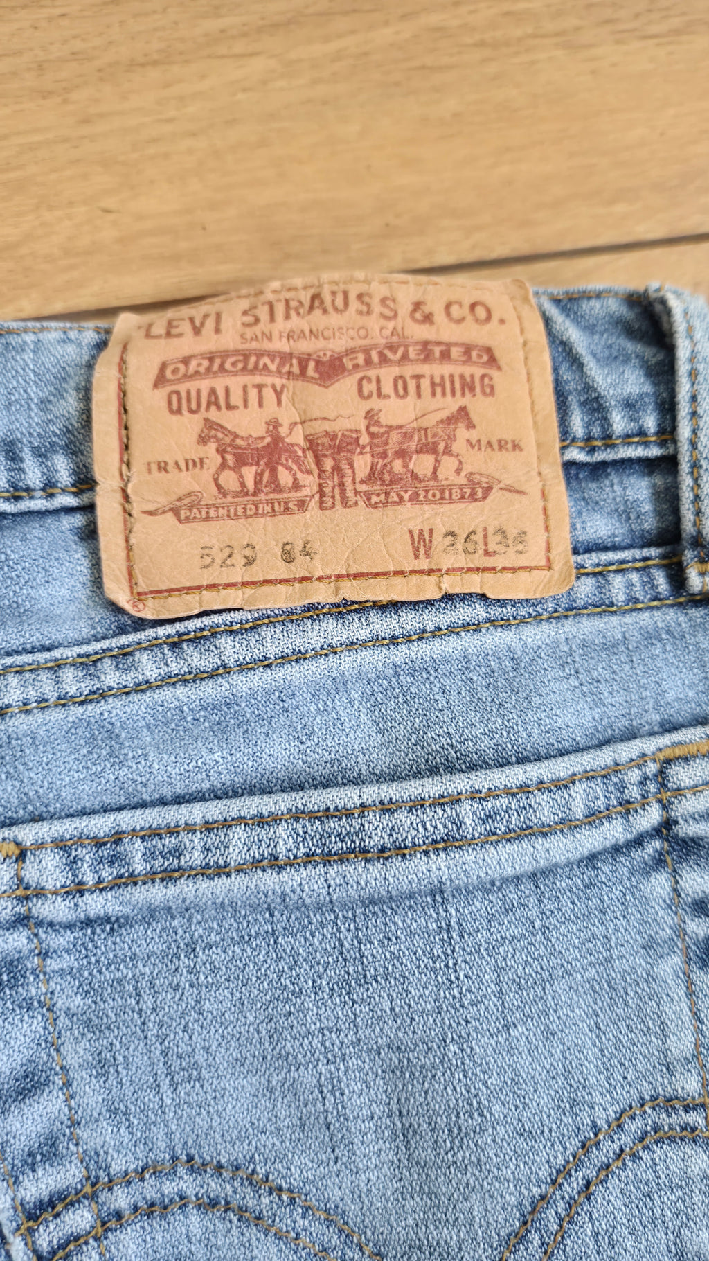 Levi's Capri Jeans